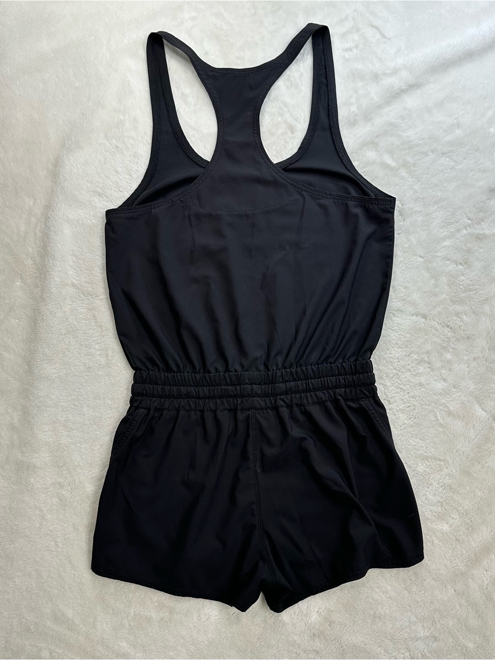 Vuori Clementine Romper Black Size Small Great Condition - Picture 2 of 12